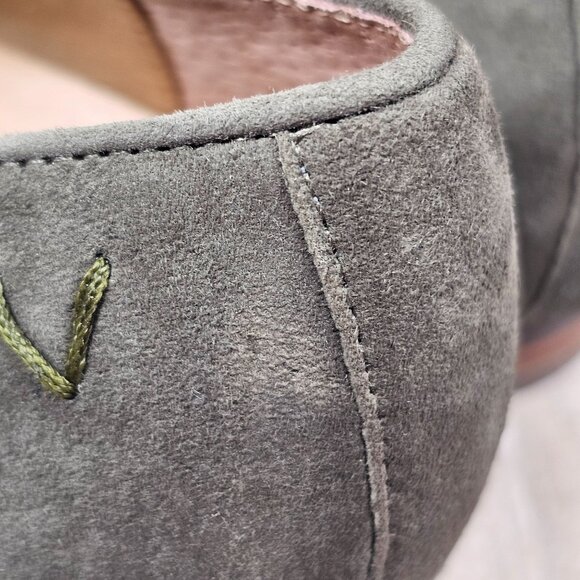 Vionic Womans Size 7 Green Suede Shoes Willa - Picture 7 of 10